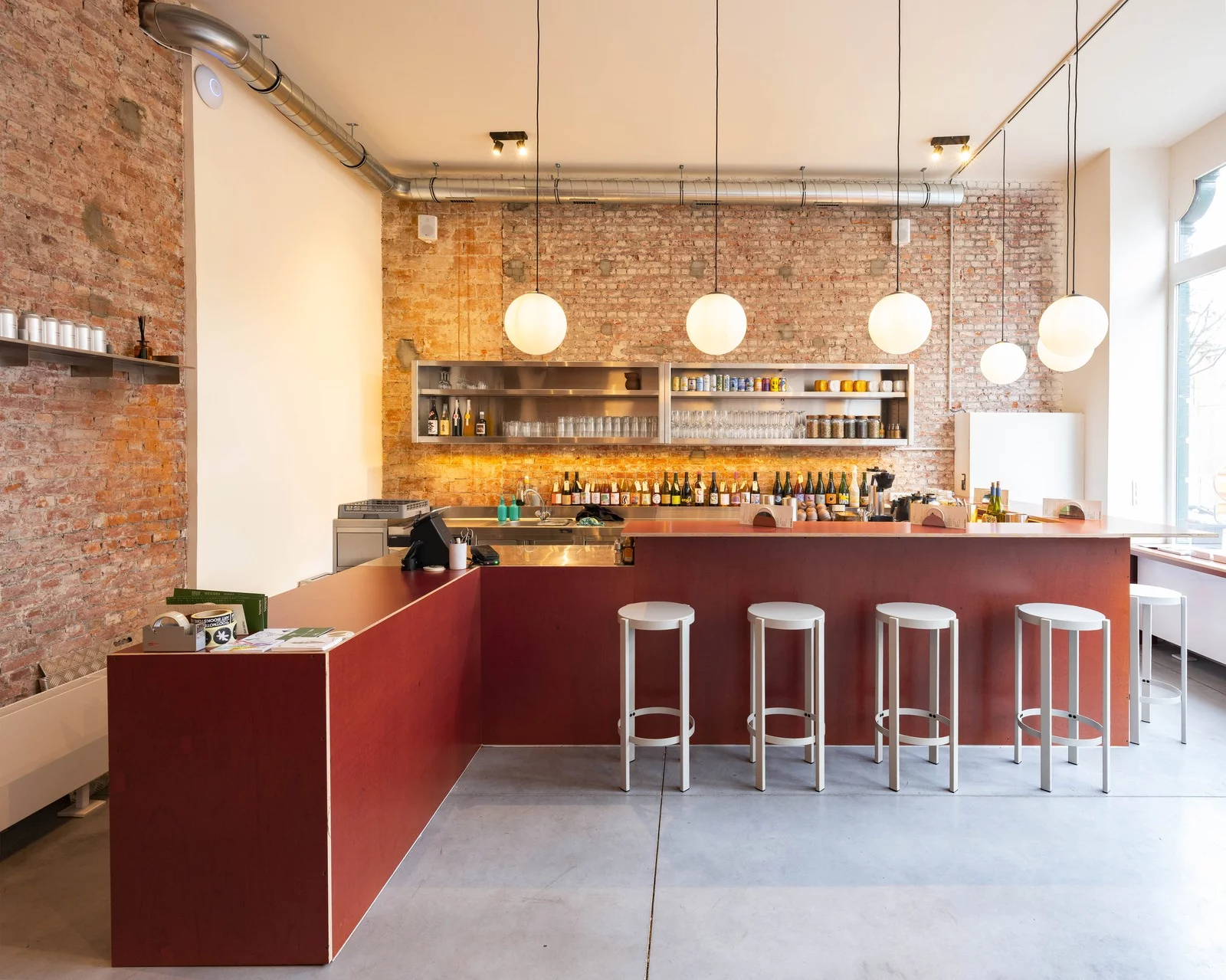 The red bar at Footnote